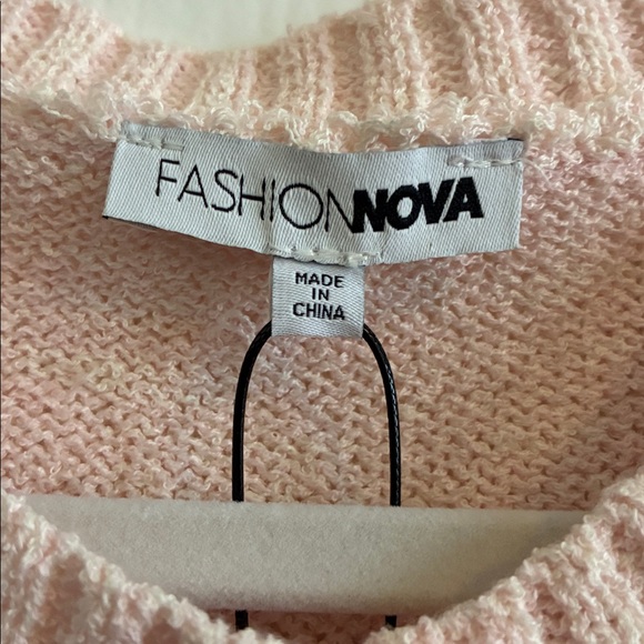 Old Money Vibes Soft Pink Crested Button Cardigan Sweater Size L NWT - Picture 3 of 7